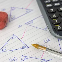 Czy matura z matematyki jest trudna? Odkryj, co naprawdę czeka na Ciebie